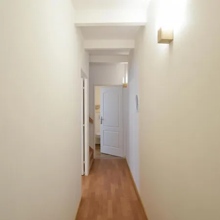 Maison Proche Port Et