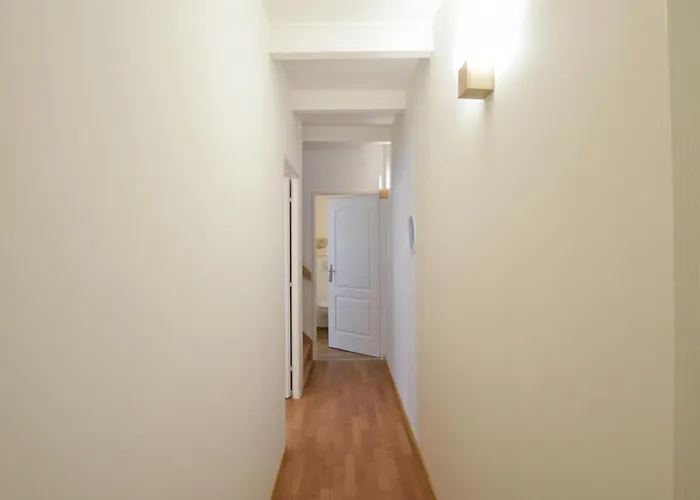 Maison Proche Port Et